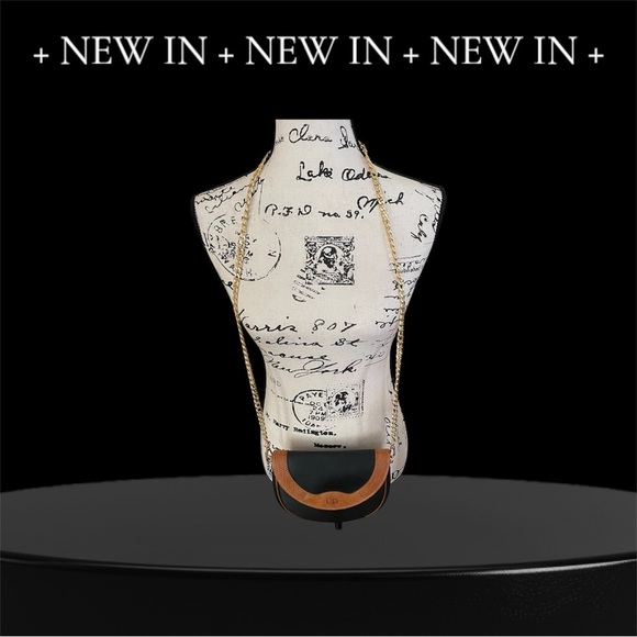 Dior Handbags - Christian Dior Vintage Shoulder Bag with COA in excellent vintage condition